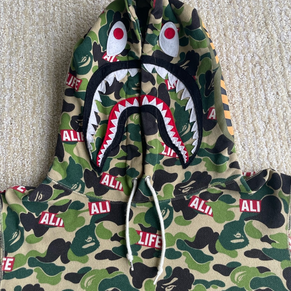 MINT Bape X Alife ABC Camo Pullover Shark Hoodie Size Medium A Bathing Ape Rare - Picture 2 of 15
